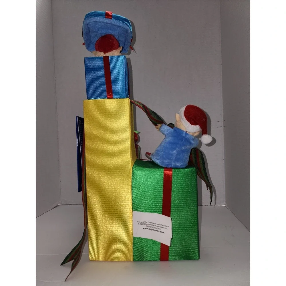 NWT Alvin and the‎ Chipmunks Musical Animation Christmas Gifts